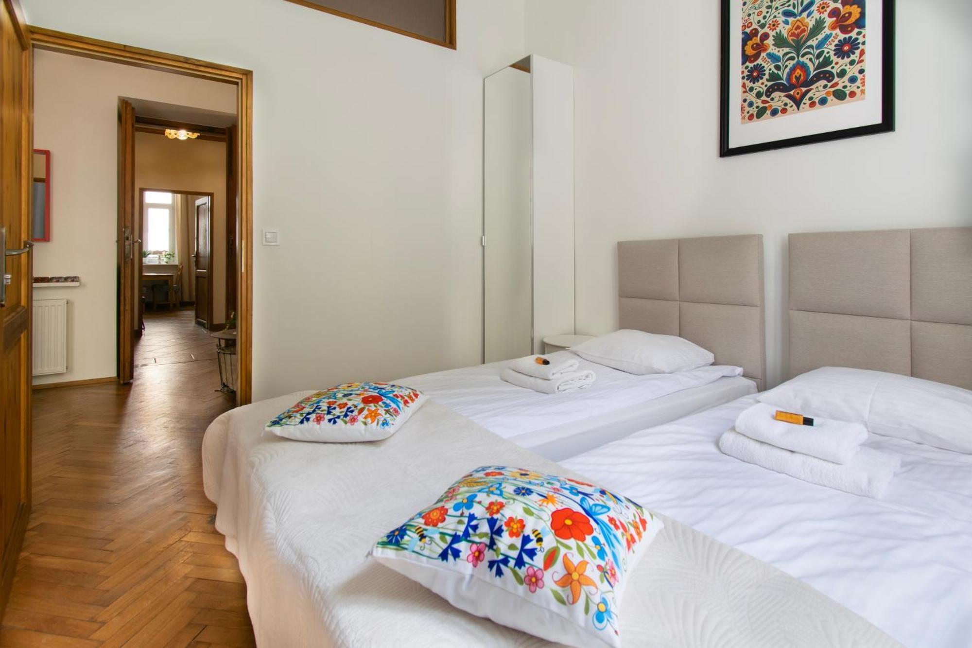 Ground Floor Family Apartment Krakow Ngoại thất bức ảnh