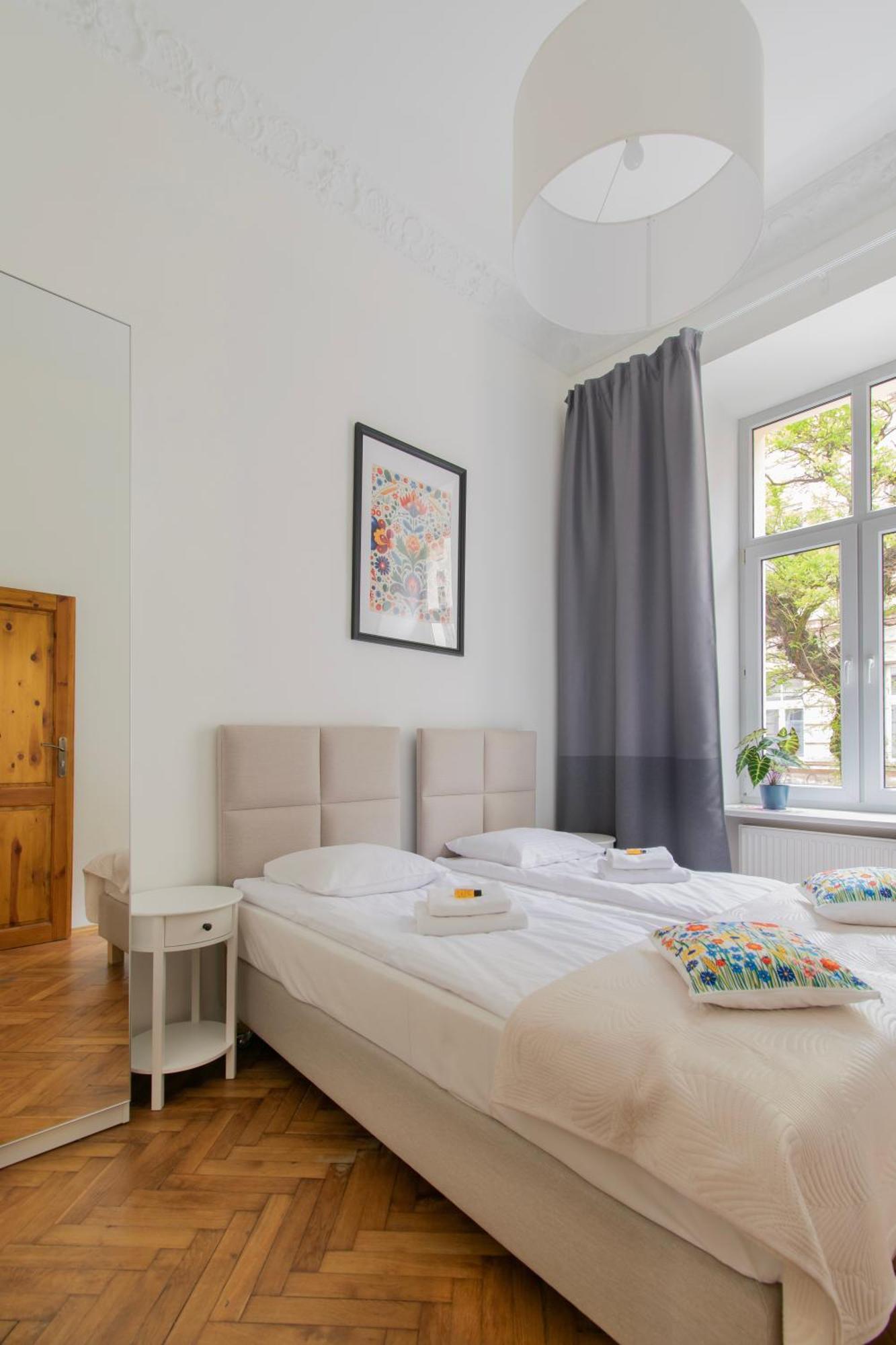 Ground Floor Family Apartment Krakow Ngoại thất bức ảnh